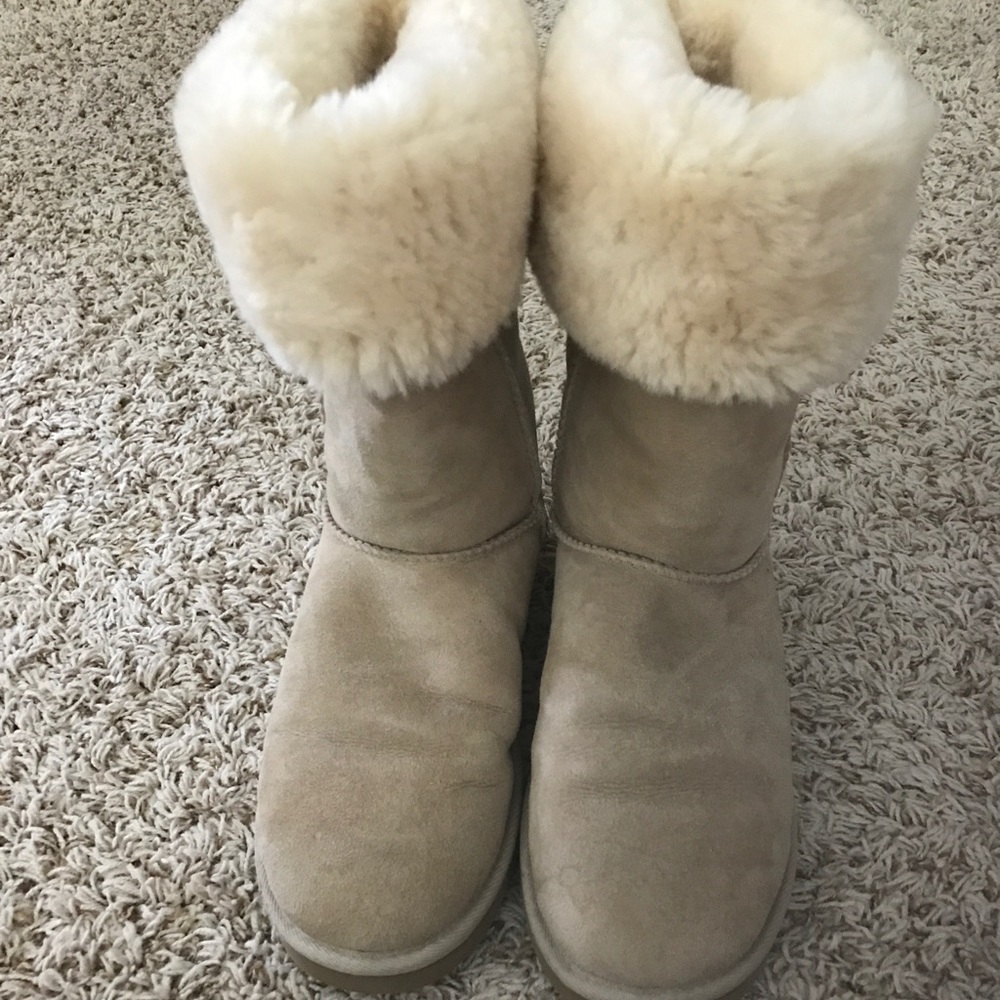 UGG Classic Tall Boots Cream Size 9